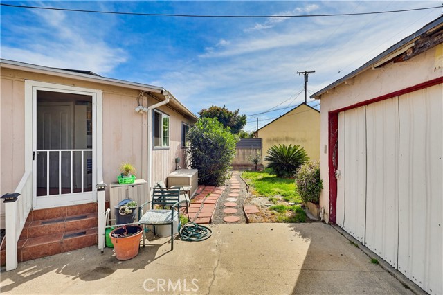 Detail Gallery Image 37 of 42 For 5913 Castana, Lakewood,  CA 90712 - 3 Beds | 2 Baths