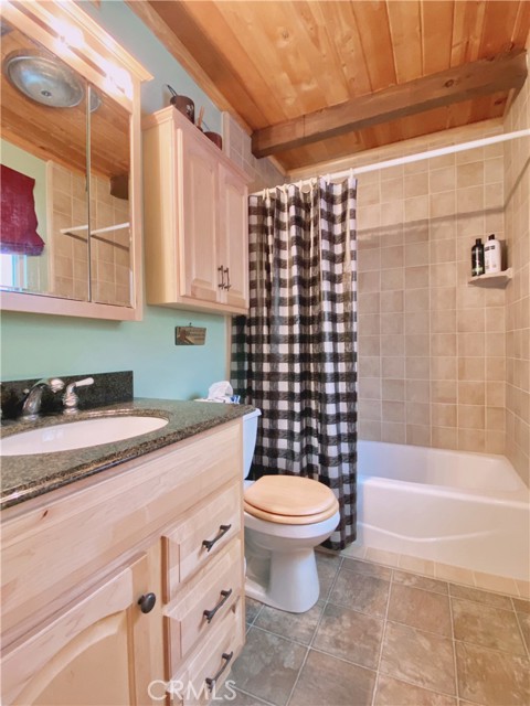Detail Gallery Image 10 of 11 For 821 W Rainbow Bld, Big Bear City,  CA 92314 - 2 Beds | 1 Baths