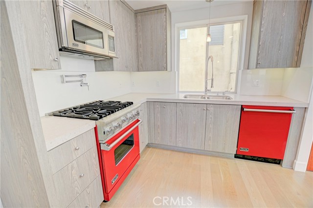 VIKING APPLIANCES