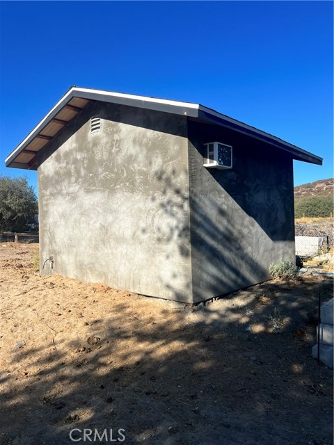 10984 Lincroft Road, Hesperia CA: https://media.crmls.org/medias/553e3c25-8ee7-459d-b768-69ce82148f24.jpg