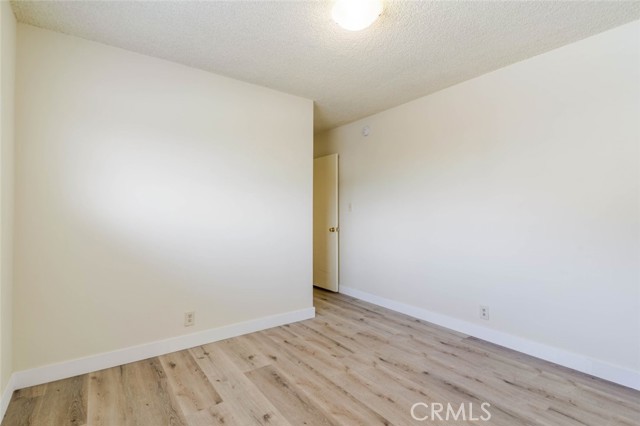 Detail Gallery Image 10 of 20 For 4012 W 133rd St #8,  Hawthorne,  CA 90250 - 3 Beds | 2 Baths