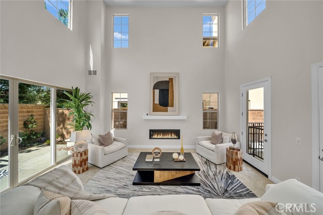 Detail Gallery Image 4 of 70 For 60 Sherwood, Irvine,  CA 92620 - 5 Beds | 6/1 Baths