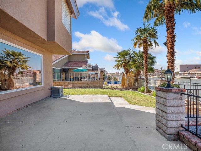 18160 Harbor Drive, Victorville CA: https://media.crmls.org/medias/554040b9-f4d1-40e7-a3c1-206699d6c205.jpg