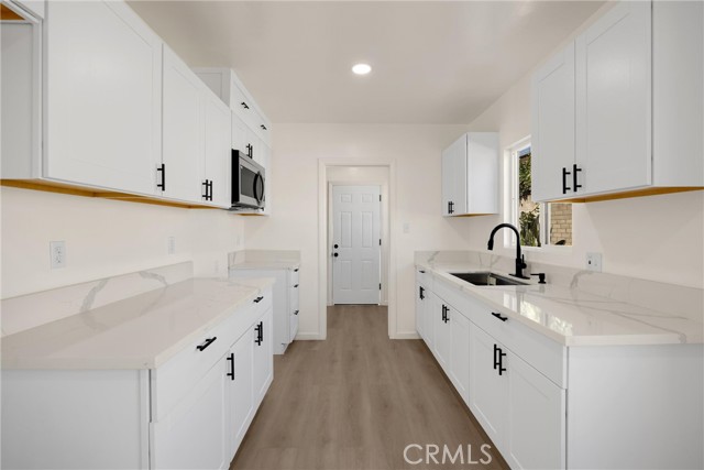 Detail Gallery Image 8 of 33 For 1287 W 8th, San Bernardino,  CA 92411 - 4 Beds | 1 Baths