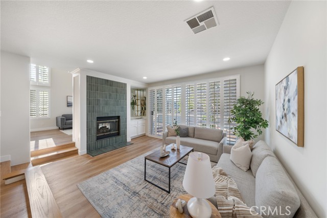 540 Pittsfield Court, Long Beach CA: https://media.crmls.org/medias/5541e00a-0504-4c39-bc7e-95d1a8b19bde.jpg