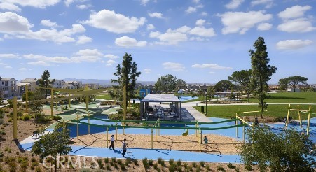 Detail Gallery Image 9 of 11 For 201 Briar Moon, Irvine,  CA 92618 - 4 Beds | 4/1 Baths