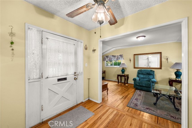 Detail Gallery Image 12 of 38 For 2415 Graydon Ave, Monrovia,  CA 91016 - 3 Beds | 2 Baths