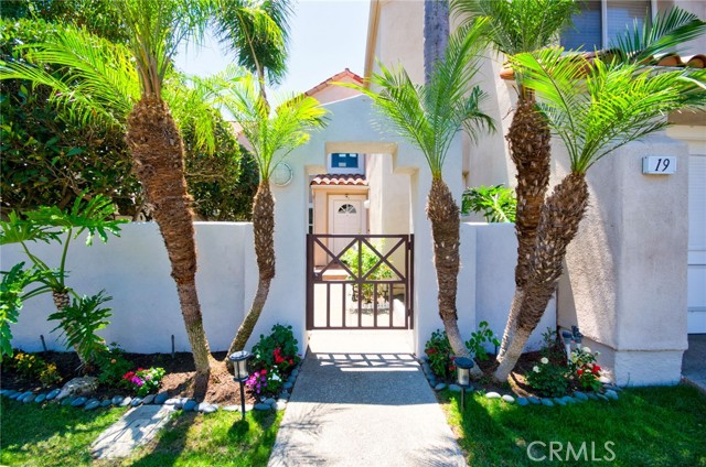 Detail Gallery Image 2 of 60 For 19 Las Cruces, Irvine,  CA 92614 - 3 Beds | 2/1 Baths