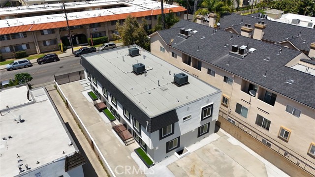 Detail Gallery Image 46 of 49 For 7010 a Lennox Ave a,  Van Nuys,  CA 91405 - 4 Beds | 2 Baths