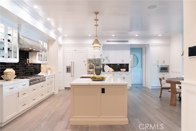 Detail Gallery Image 3 of 59 For 2520 La Condesa Dr, Los Angeles,  CA 90049 - 5 Beds | 6 Baths