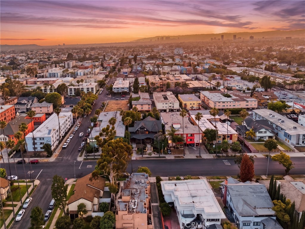 https://media.crmls.org/medias/5545cfc1-3adc-4f75-91c0-67136b42d7aa.jpg?preset=X-Large