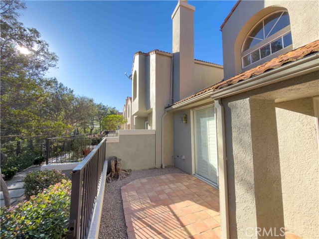 Detail Gallery Image 12 of 41 For 22373 Mission Cir, Chatsworth,  CA 91311 - 2 Beds | 2 Baths