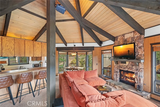 1281 Sand Canyon, Big Bear Lake CA: https://media.crmls.org/medias/554868e6-f5b9-49a1-ae9f-f55f832266a5.jpg