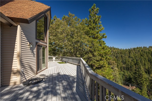 Detail Gallery Image 23 of 47 For 26565 Walnut Hills Dr, Lake Arrowhead,  CA 92391 - 6 Beds | 3/1 Baths