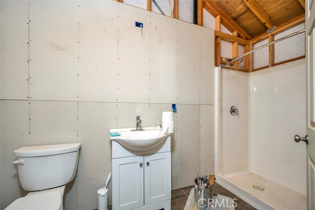 bathroom unit #3