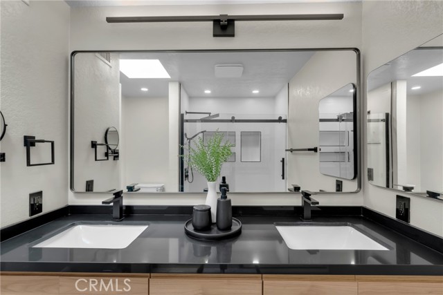 662 Sycamore Avenue, Claremont CA: https://media.crmls.org/medias/554b1bea-67d0-4f58-9dd3-e8d5303ac273.jpg