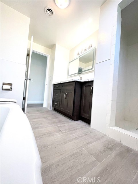 Detail Gallery Image 14 of 25 For 408 N Phillips Ave, West Covina,  CA 91791 - 4 Beds | 2 Baths