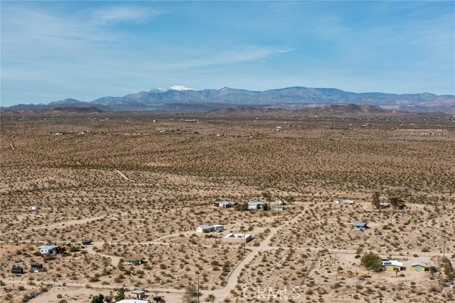 Detail Gallery Image 7 of 31 For 63720 Pluto Rd, Joshua Tree,  CA 92252 - 2 Beds | 1 Baths
