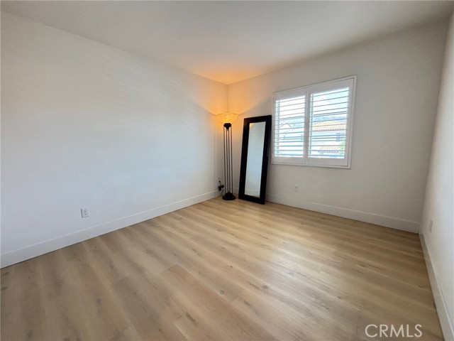 32815 Crown Point Lane, Lake Elsinore CA: https://media.crmls.org/medias/554b3ef5-c78f-4cd4-ac0d-d0ae8b2539ed.jpg