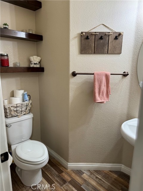 Detail Gallery Image 9 of 26 For 14995 Cory Way, Fontana,  CA 92336 - 4 Beds | 2/1 Baths