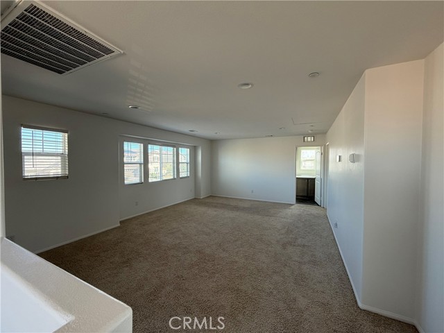 Detail Gallery Image 5 of 11 For 10630 Appaloosa, Hesperia,  CA 92345 - 4 Beds | 3 Baths