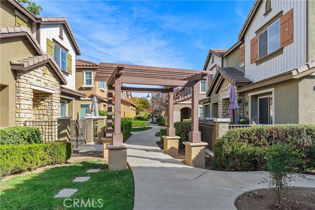 Detail Gallery Image 22 of 28 For 25880 Iris Ave #B,  Moreno Valley,  CA 92551 - 2 Beds | 2/1 Baths