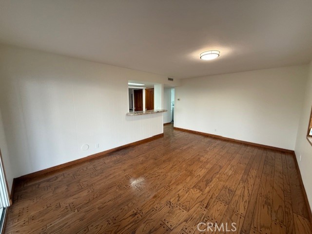 https://media.crmls.org/medias/554bdad1-23f1-4783-ab0d-e88a432691c5.jpg?preset=X-Large