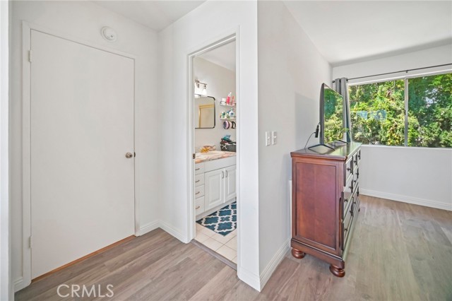 Detail Gallery Image 15 of 21 For 9950 Reseda Bld #7,  Northridge,  CA 91324 - 3 Beds | 2/1 Baths