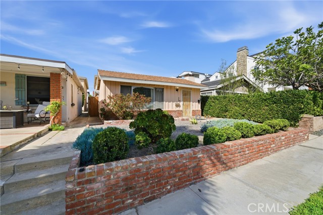 Detail Gallery Image 39 of 42 For 429 Carnation Ave, Corona Del Mar,  CA 92625 - 5 Beds | 5 Baths