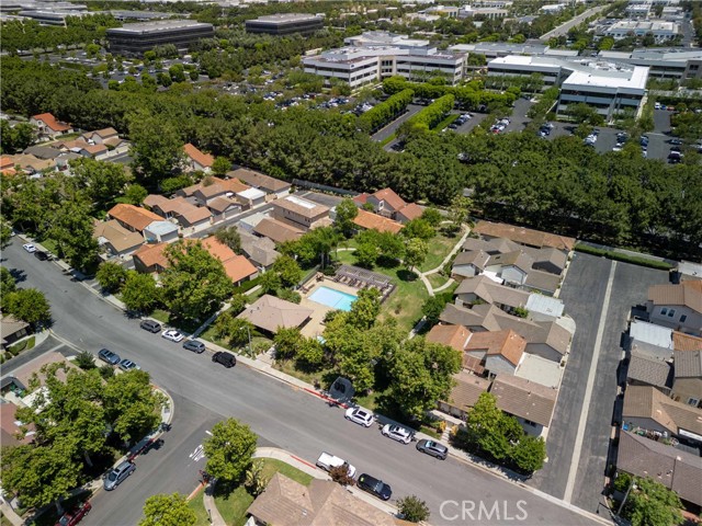10 Windrow, Irvine CA: https://media.crmls.org/medias/554eb64f-2243-4cca-80b6-def74c2231e0.jpg