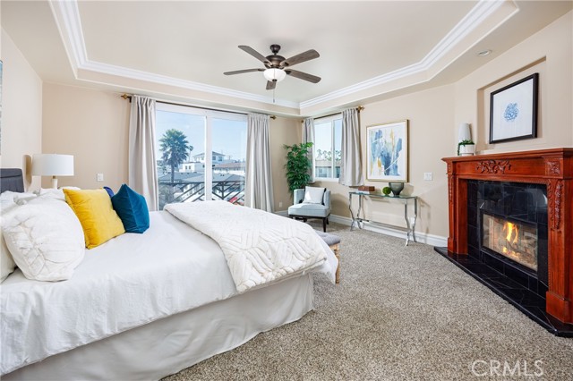 Detail Gallery Image 19 of 42 For 209 Chicago Ave, Huntington Beach,  CA 92648 - 3 Beds | 3/2 Baths