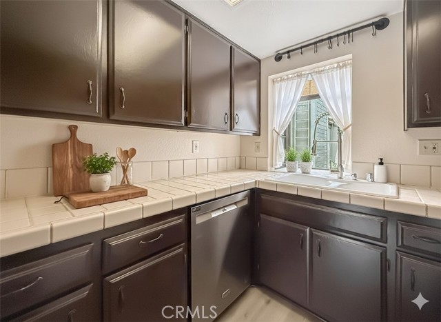 Detail Gallery Image 9 of 18 For 6542 Stoney View #2, Simi Valley,  CA 93063 - 2 Beds | 2 Baths