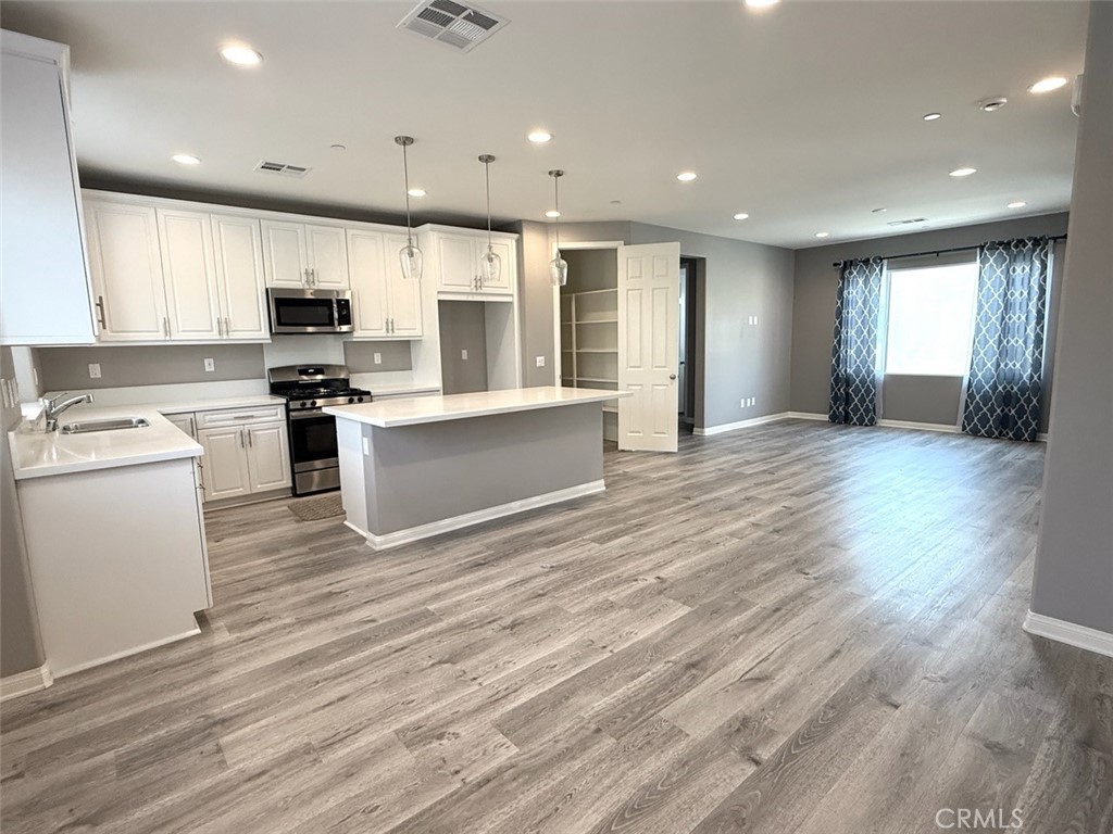 16084 Alpine Meadows Avenue