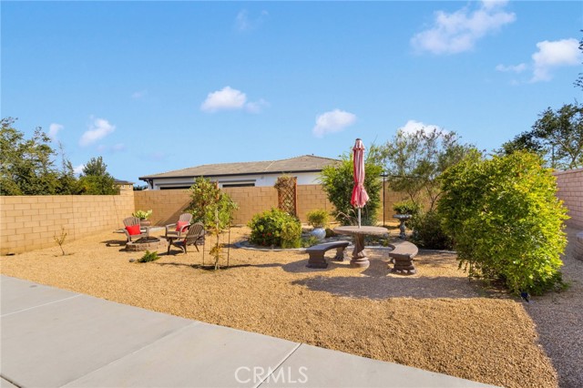 Detail Gallery Image 53 of 75 For 12916 Hyperion Ln, Apple Valley,  CA 92308 - 5 Beds | 3/1 Baths