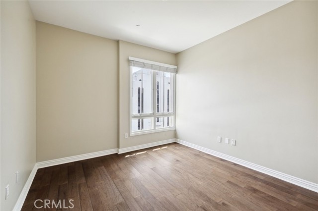 Detail Gallery Image 34 of 71 For 619 Caruso Ave, Glendale,  CA 91210 - 2 Beds | 3 Baths