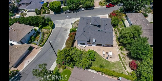 Detail Gallery Image 55 of 57 For 22914 Gershwin Dr, Woodland Hills,  CA 91364 - 5 Beds | 4/1 Baths