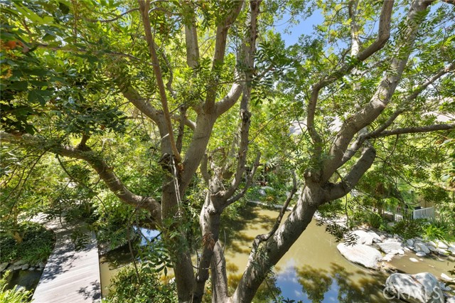 Detail Gallery Image 17 of 25 For 7150 Carlson Cir #21,  Canoga Park,  CA 91303 - 2 Beds | 1/1 Baths