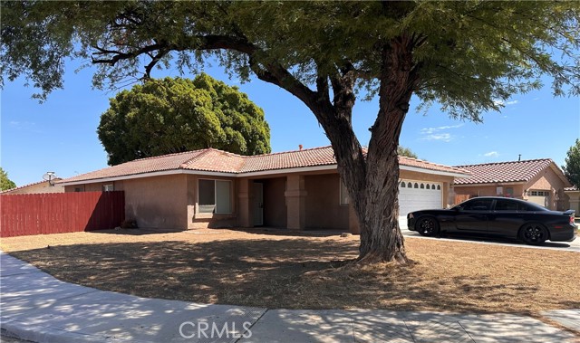Detail Gallery Image 2 of 14 For 211 E Oasis St, Blythe,  CA 92225 - 3 Beds | 2 Baths