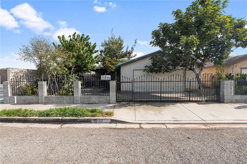 1020 N Kemp