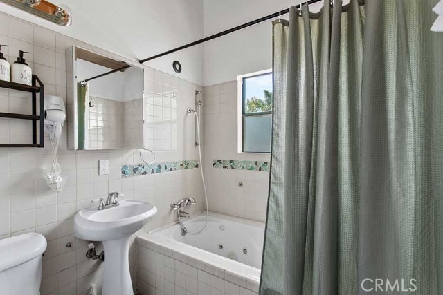Detail Gallery Image 19 of 34 For 27535 Pacific Coast, Malibu,  CA 90265 - 4 Beds | 4 Baths