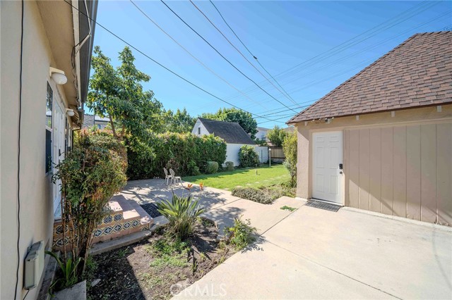 Drew Fenton | 433 S Bundy Drive Los Angeles CA | MLS: 7457083