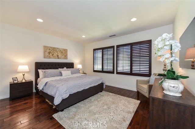 Detail Gallery Image 18 of 26 For 20 Larchwood, Irvine,  CA 92602 - 4 Beds | 3/1 Baths