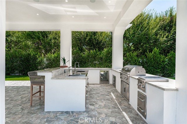 Detail Gallery Image 50 of 74 For 13807 Magnolia Bld, Sherman Oaks,  CA 91423 - 5 Beds | 4/1 Baths