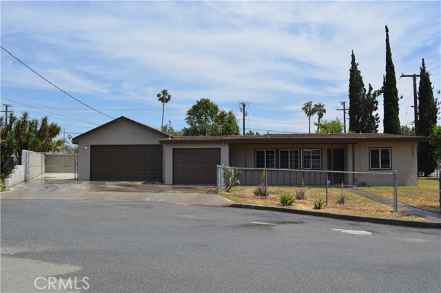 15082 Granada Court, Fontana, CA 92335