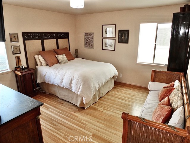 Detail Gallery Image 8 of 12 For 3901 E Livingston Dr #304,  Long Beach,  CA 90803 - 2 Beds | 2 Baths