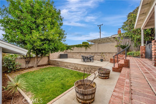 Detail Gallery Image 12 of 38 For 16337 Summershade Dr, La Mirada,  CA 90638 - 3 Beds | 2 Baths