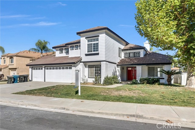 Detail Gallery Image 2 of 28 For 20144 Hill Spring, Wildomar,  CA 92595 - 5 Beds | 3 Baths