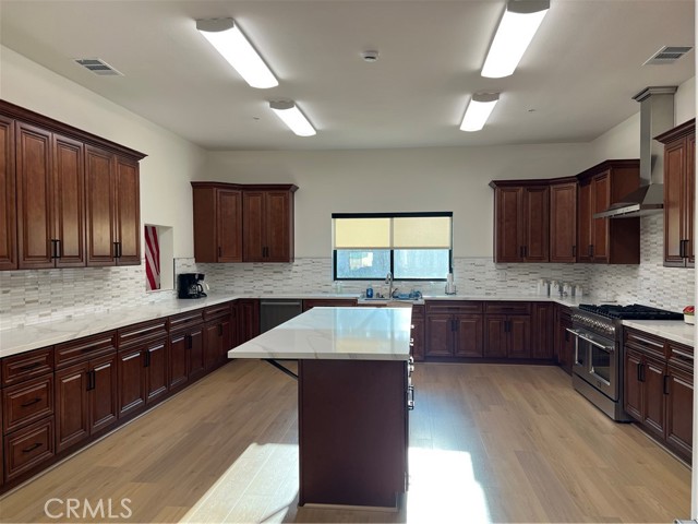 Detail Gallery Image 5 of 27 For 19163 Palo Verde Dr, Apple Valley,  CA 92308 - 2 Beds | 2 Baths