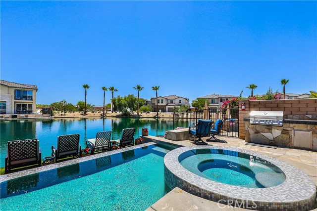 43228 Bacino Court, Indio CA: https://media.crmls.org/medias/55569b5f-c59f-4b6a-a4d1-d4d7ceff33f1.jpg