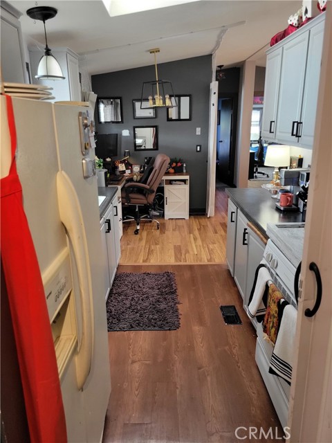 Detail Gallery Image 15 of 36 For 1635 Covina Blvd, San Dimas,  CA 91773 - 3 Beds | 2 Baths